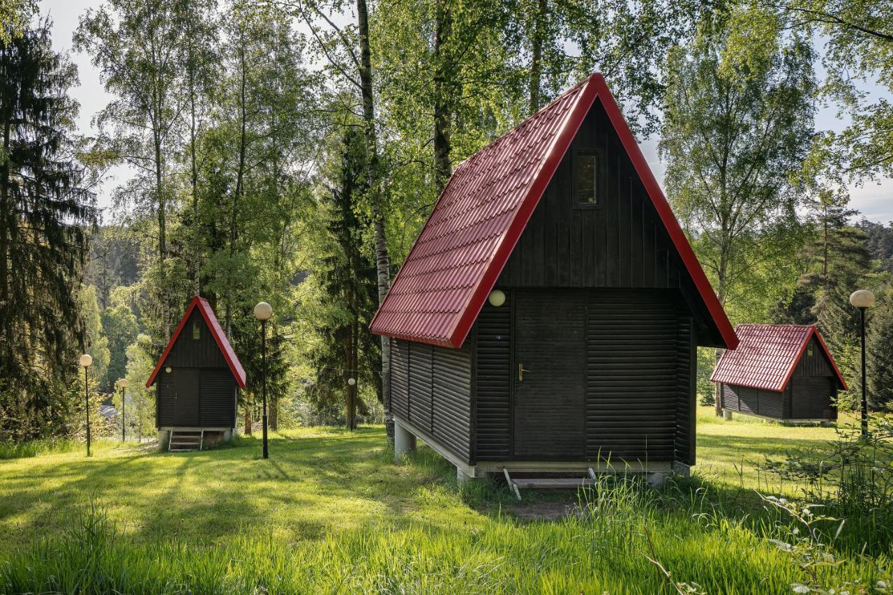 Chatky Skalni Mlyn Adršpach Exteriör bild