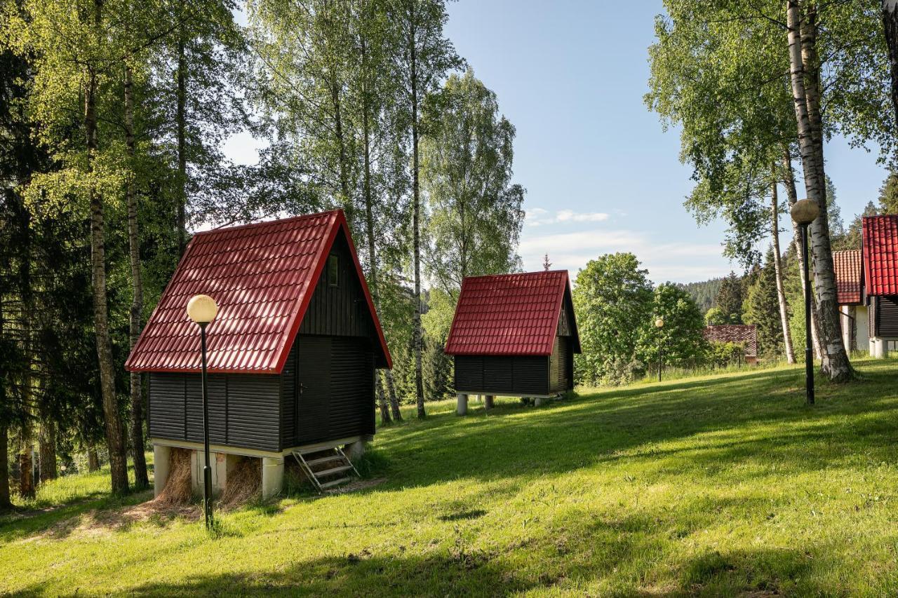 Chatky Skalni Mlyn Adršpach Exteriör bild